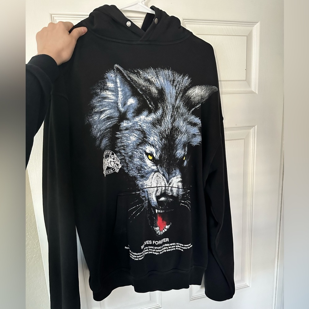 Large. Darc Sport sweatshirt.